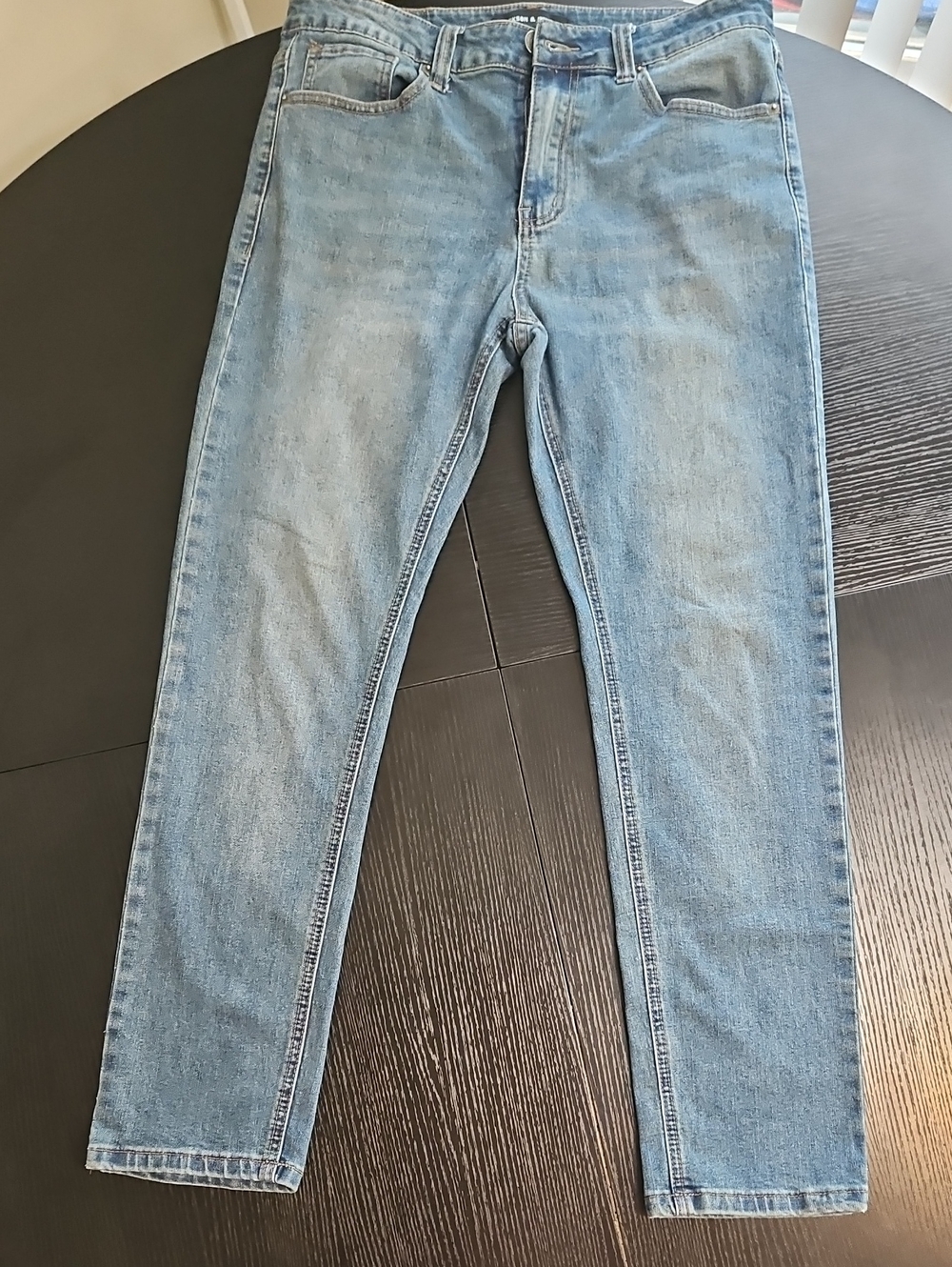 Classic Men's Light Blue Denim Jeans